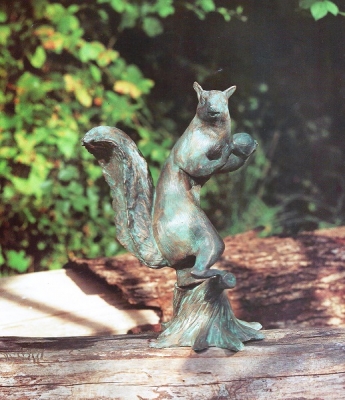 Rottenecker Bronzefigur Eichhrnchen mit Sockel