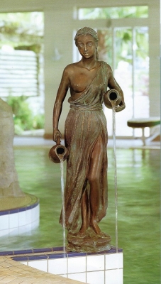 Rottenecker Bronzeskulptur Kassandra, wasserspeiend
