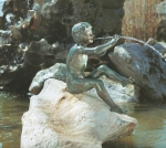 Rottenecker Bronzefigur Florian, wasserspeiend