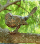 Rottenecker Bronzefigur Gartenrotschwanz, Kopf eingedreht