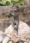 Rottenecker Bronzefigur Pirmin, wasserspeiend