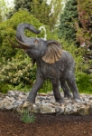 Rottenecker Bronzefigur Elefant lebensgroß, wasserspeiend