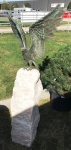 Rottenecker Bronzefigur Seeadler auf Rosario-Säule